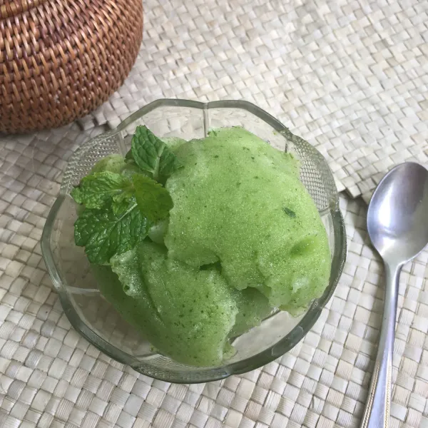 Setelah mengeras. Sajikan.