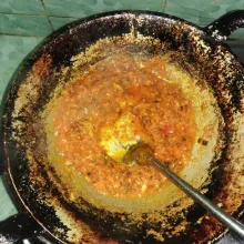 Terakhir masukkan tongkol suwir, aduk rata. Test rasa.