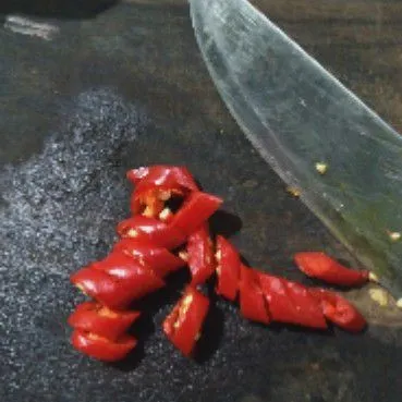 iris2 cabe merah besar agar mudah diuleg (dihaluskan)