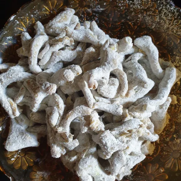 Lalu sisihkan di mangkok.