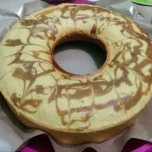 Setelah matang tunggu dingin dan keluarkan dari loyang, potong sesuai selera.