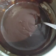 Selay Untuk Roti Jika sudah mengental dan meletup-letup, matikan api.