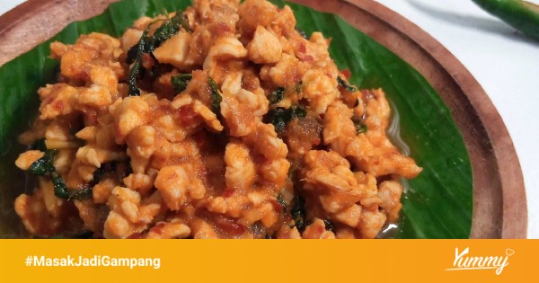 Bahan-bahan ayam cincang kemangi yang segar dan beragam