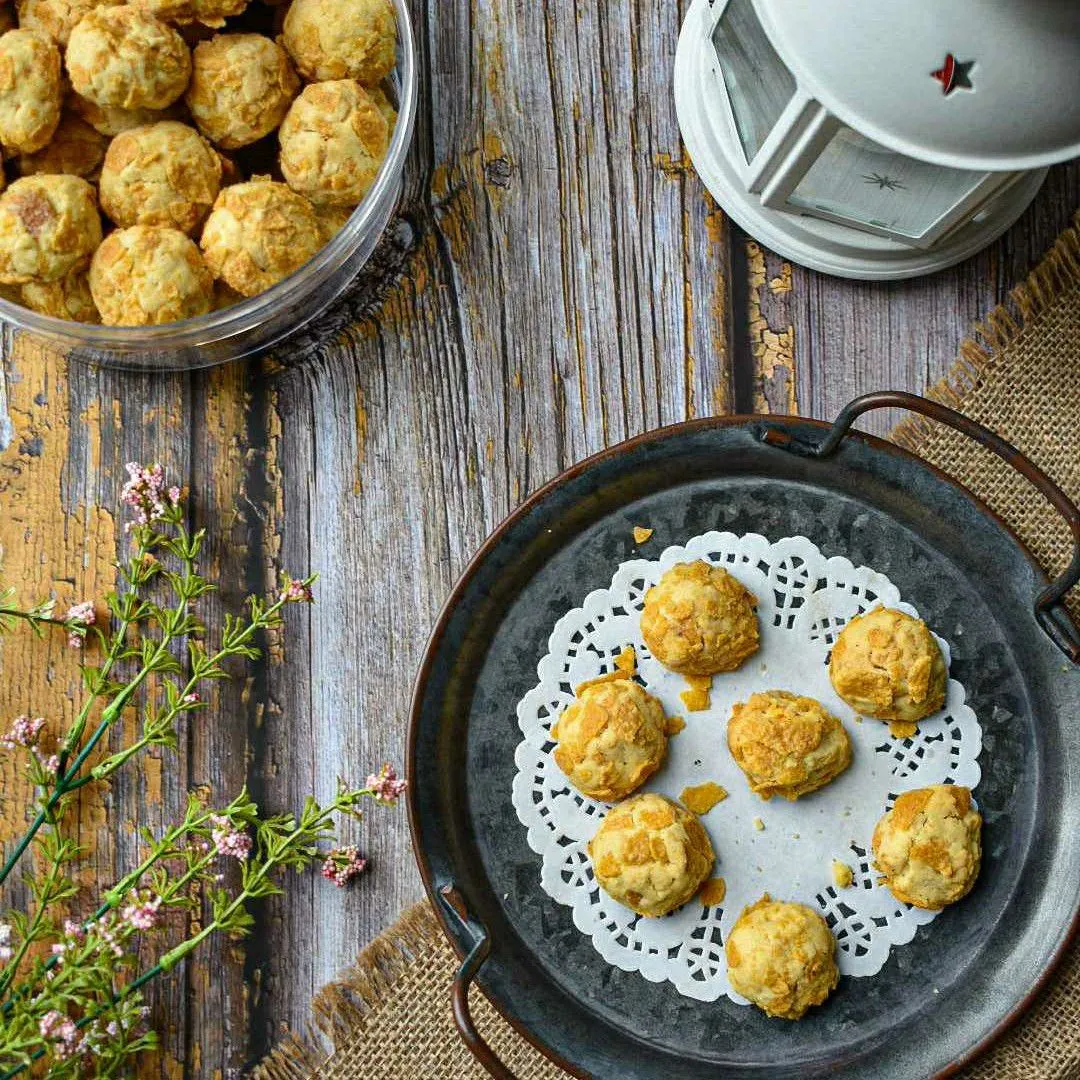 Cornflakes Almond Cookies