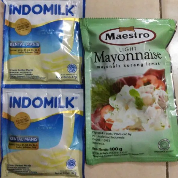 Persiapkan bahan mayonaise, susu kental manis dan yogurt cimory sesuai selera.