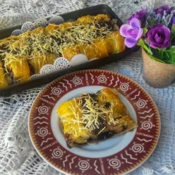 Strudel Pisang Coklat Keju