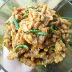 Tempe Pedas Manis