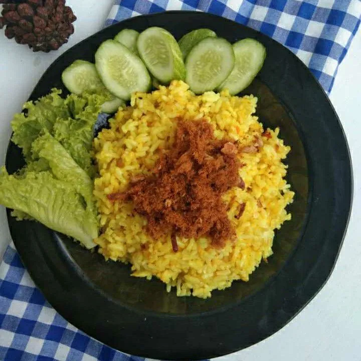 Nasi Goreng Kuning