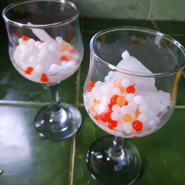 Masukan bola bola jelly