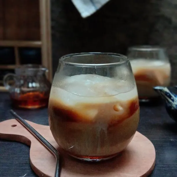 Es Kopi Susu Karamel #JagoMasakMinggu1Periode2