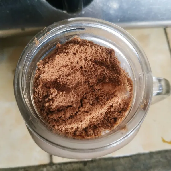 Tabur milo diatasnya sebagai toping. Siap dinikmati.