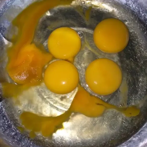 Campur sp dan telur.