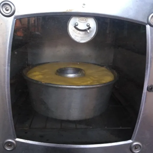 Panggang dengan suhu 180 derajat (sesuai oven masing masing) hingga matang.