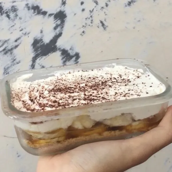 Banoffee dessert box siap disajikan.