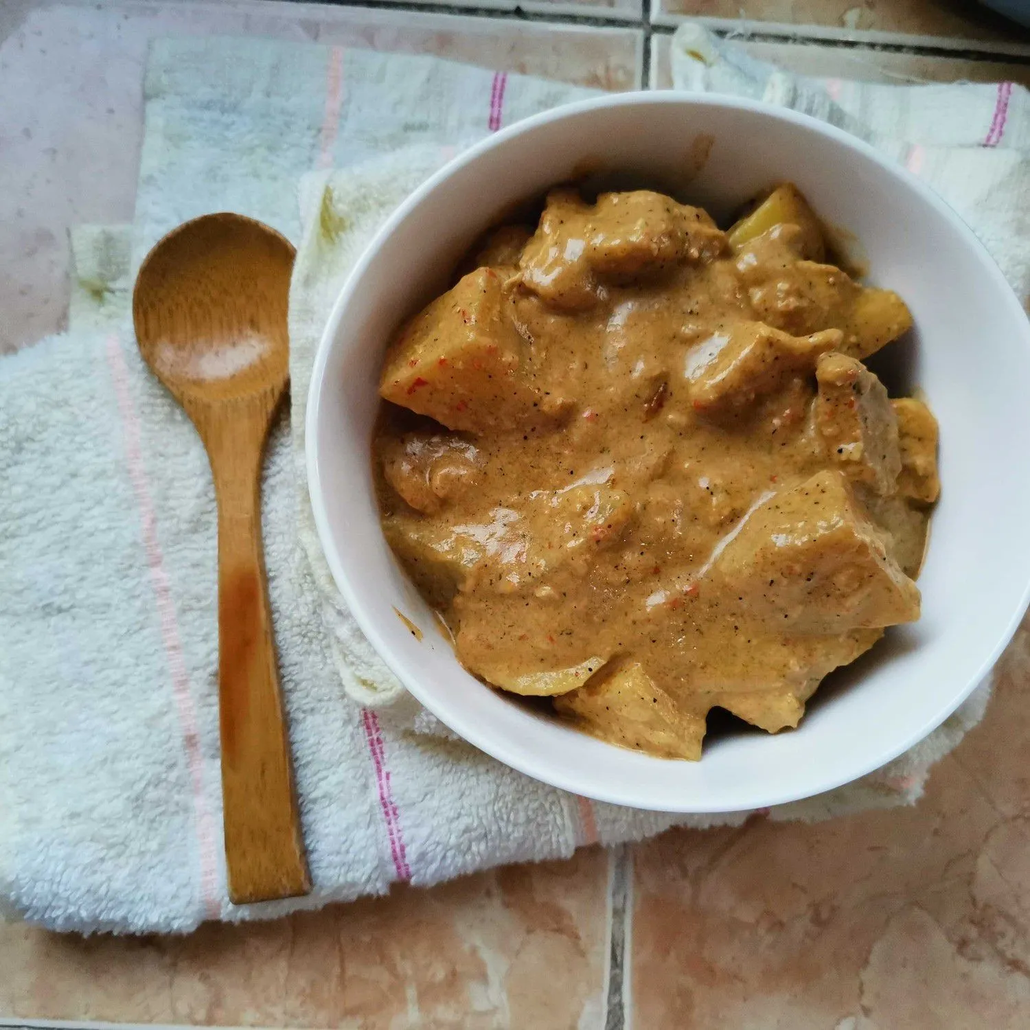 Gulai Ayam dan Kentang