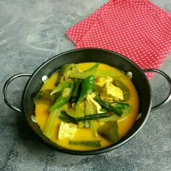Lodeh Kuning Campur-campur