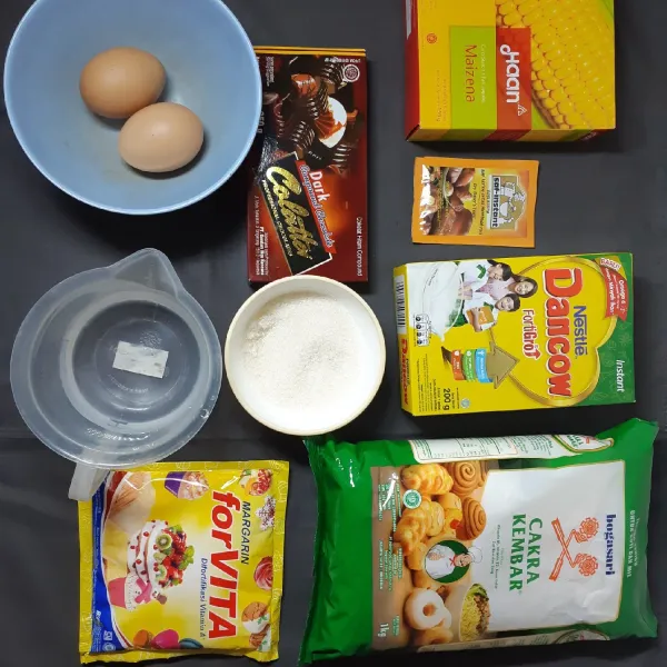 Persiapkan semua bahan.