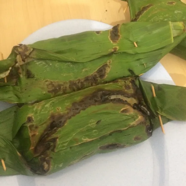 Bakar nasi hingga wangi dan siap disajikan