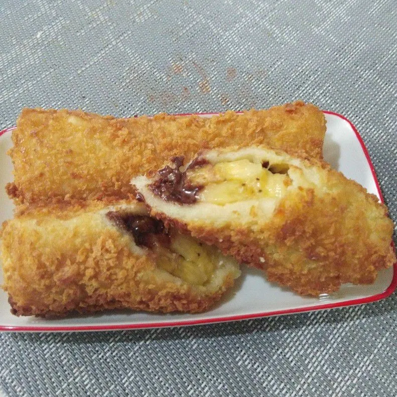 Roti Goreng Isi Coklat Pisang