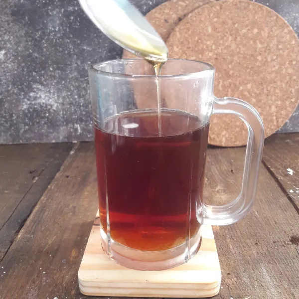 Tambahkan 3 sdm madu.