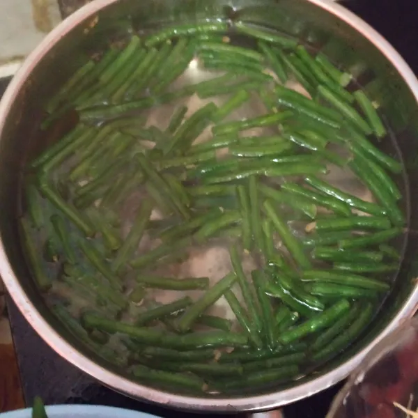 Rebus sayur-sayuran nya.