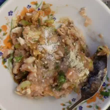 Tambahkan garam, kaldu bubuk, gula pasir aduk rata.