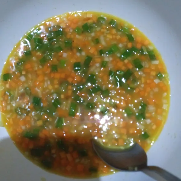 Aduk kembali sampai tercampur rata.