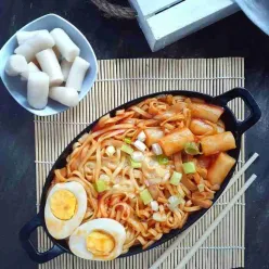 Rabokki (Ramen Tteokbokki) #JagoMasakMinggu4Periode2