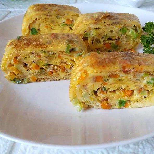 Potong sesuai selera dan sajikan. So yummy !