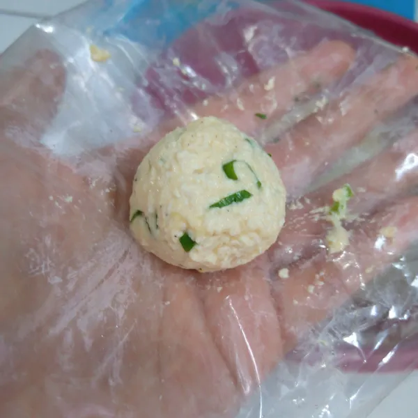 Kemudian bentuk bulat.