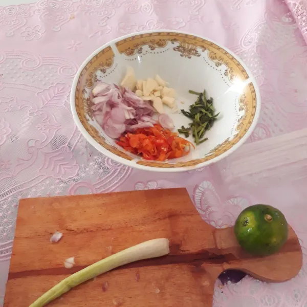 Iris tipis semua bahan