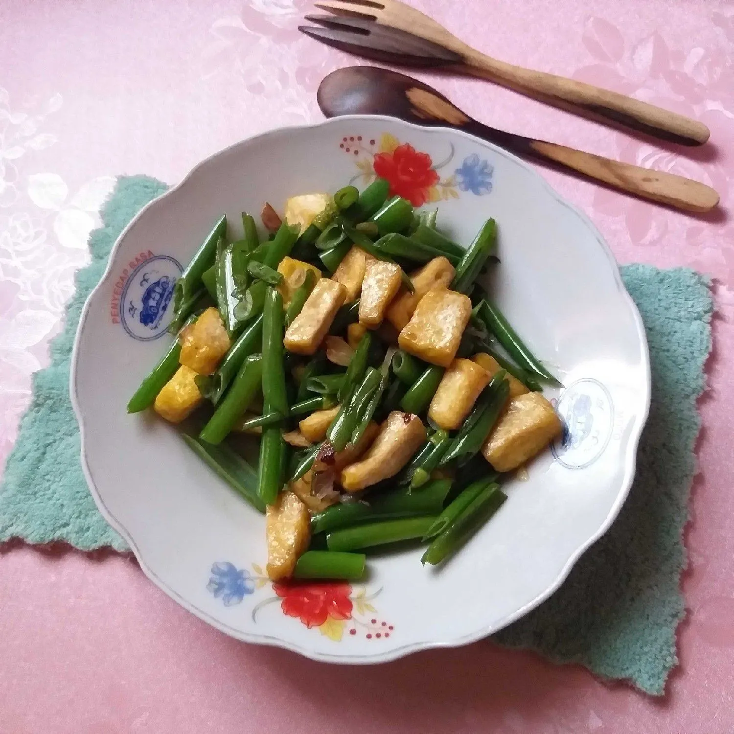 Tumis Kembang Bawang Tahu