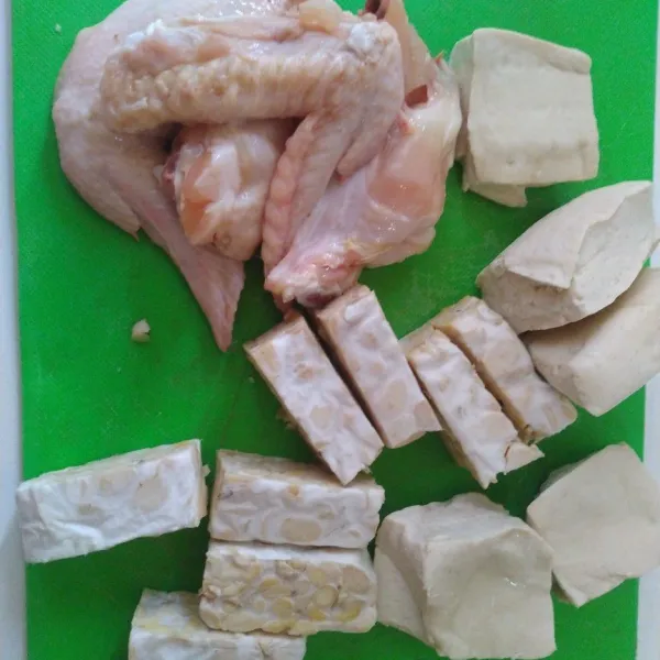 siapkan bahan, lalu goreng sebentar (saya suka agak keras sedikit,klo gak di goreng jg tidak apa).