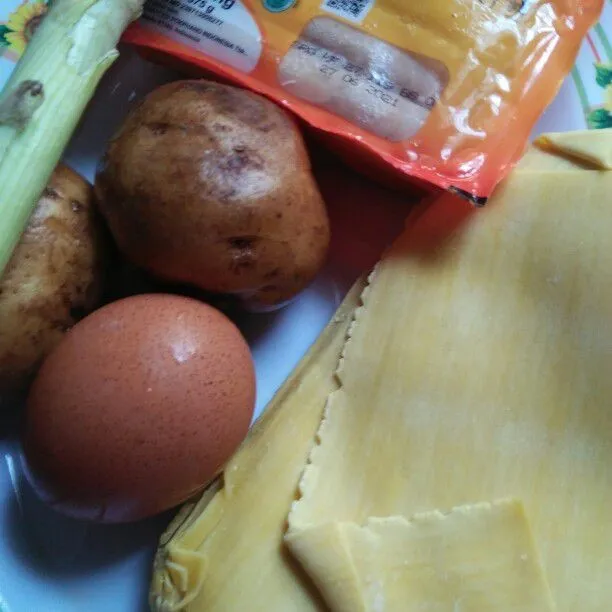 Step 1 Martabak Telur Sosis