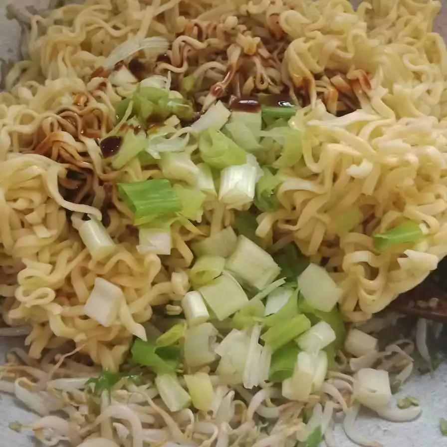 Step 5 Mie Goreng Padeh