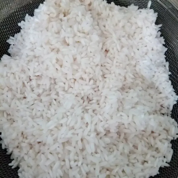 Rendam beras ketan selama 3 jam