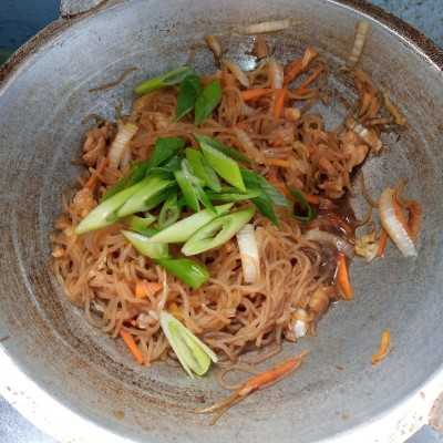 Resep Bihun Goreng Spesial Ayam Sayur 