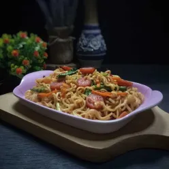 Mie Goreng Sosis dan Sayuran #JagoMasakMinggu6Periode2