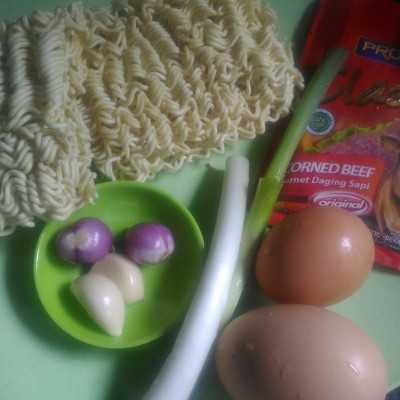 Step 1 Martabak Mie Kornet #JagoMasakMinggu6Periode2