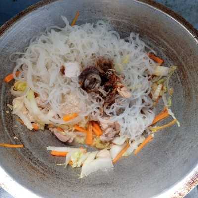 Resep Bihun Goreng Spesial Ayam Sayur 