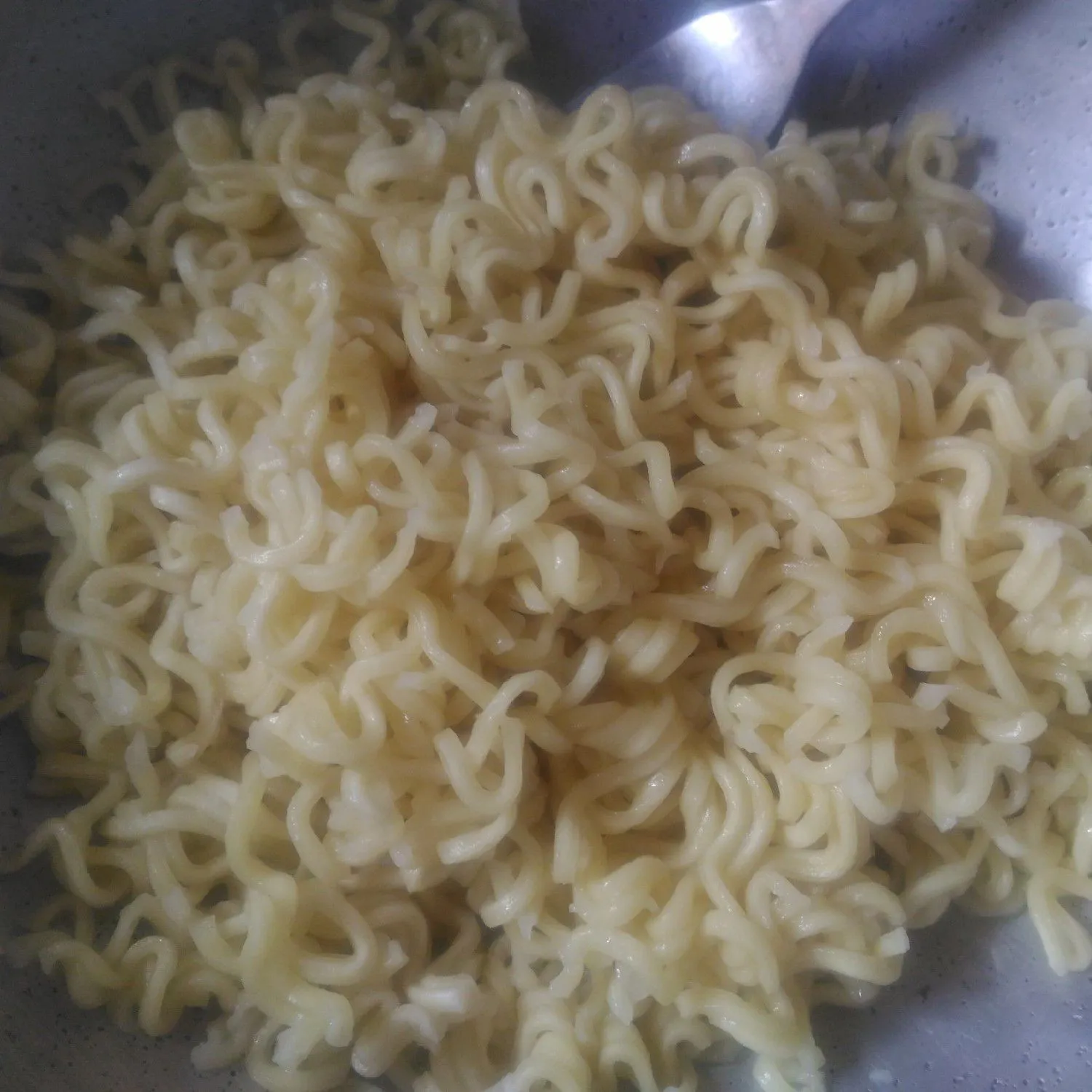Step 2 Martabak Mie Kornet