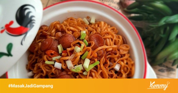 oseng tumis manisah dalam mangkuk saji