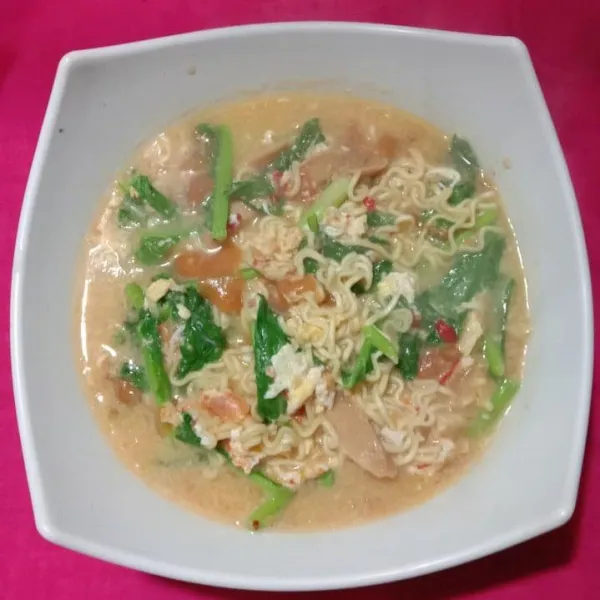 Taaadaa seblak bahan seadanya jadi siap di santappp.