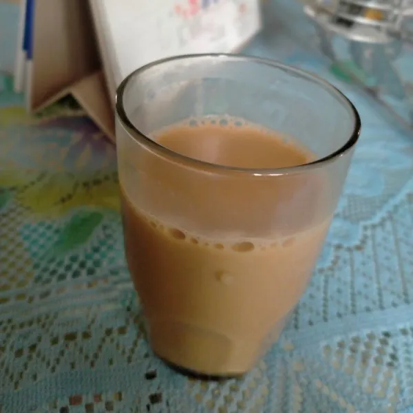 Teh siap disajikan. Bisa juga di tambahkan es batu jika ingin dingin.