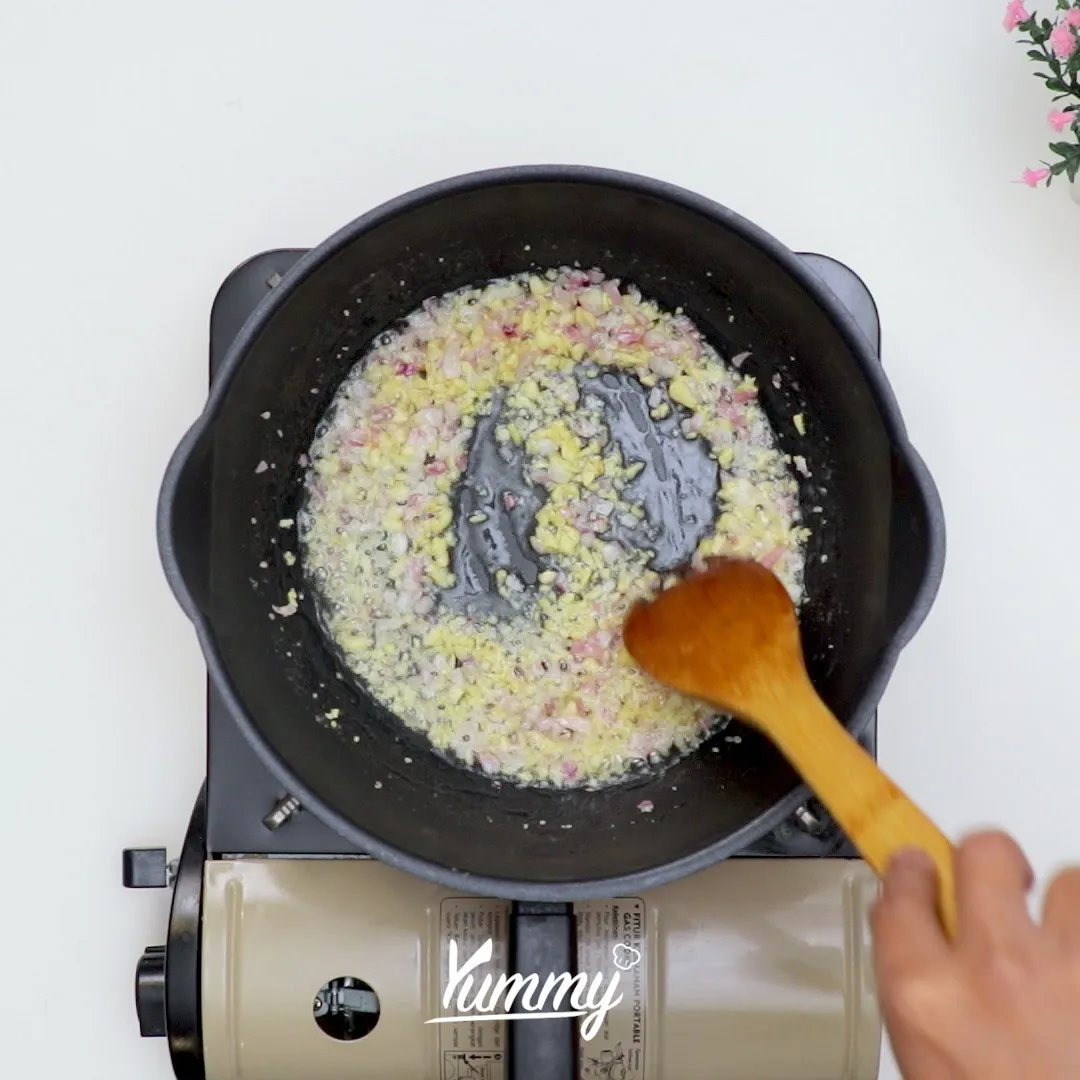 Step 1 Tumis Tempe Manis