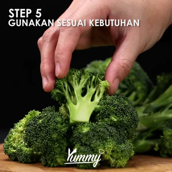 Sayur brokoli siap untuk digunakan sebagai bahan masakan.
