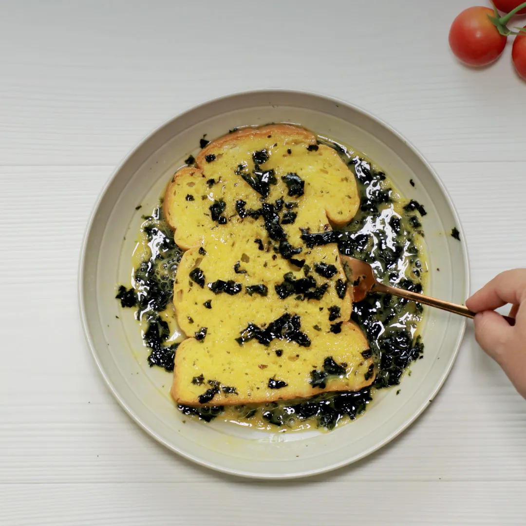 Step 3 Roti Telor Seaweed