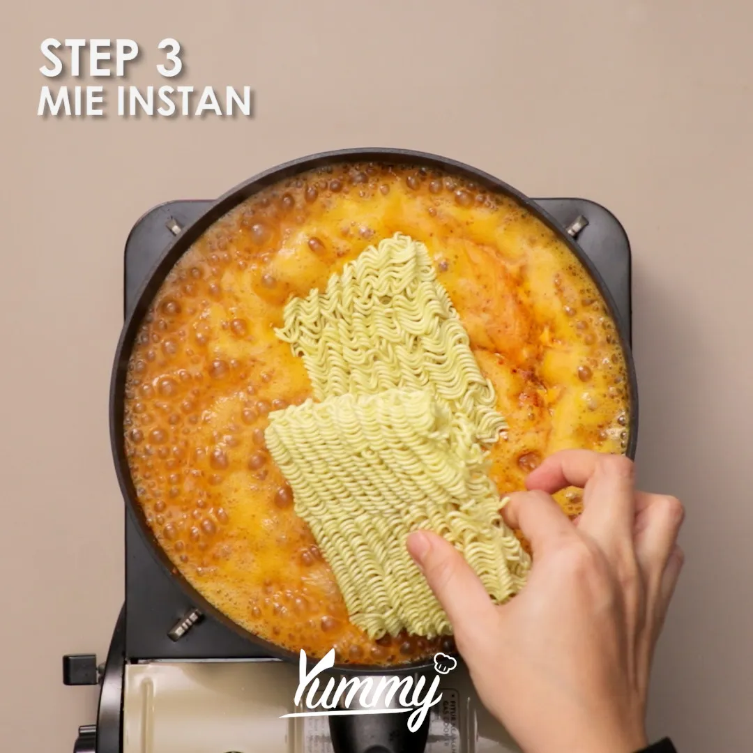 Step 3 Mie Instant Ekstra Mercon