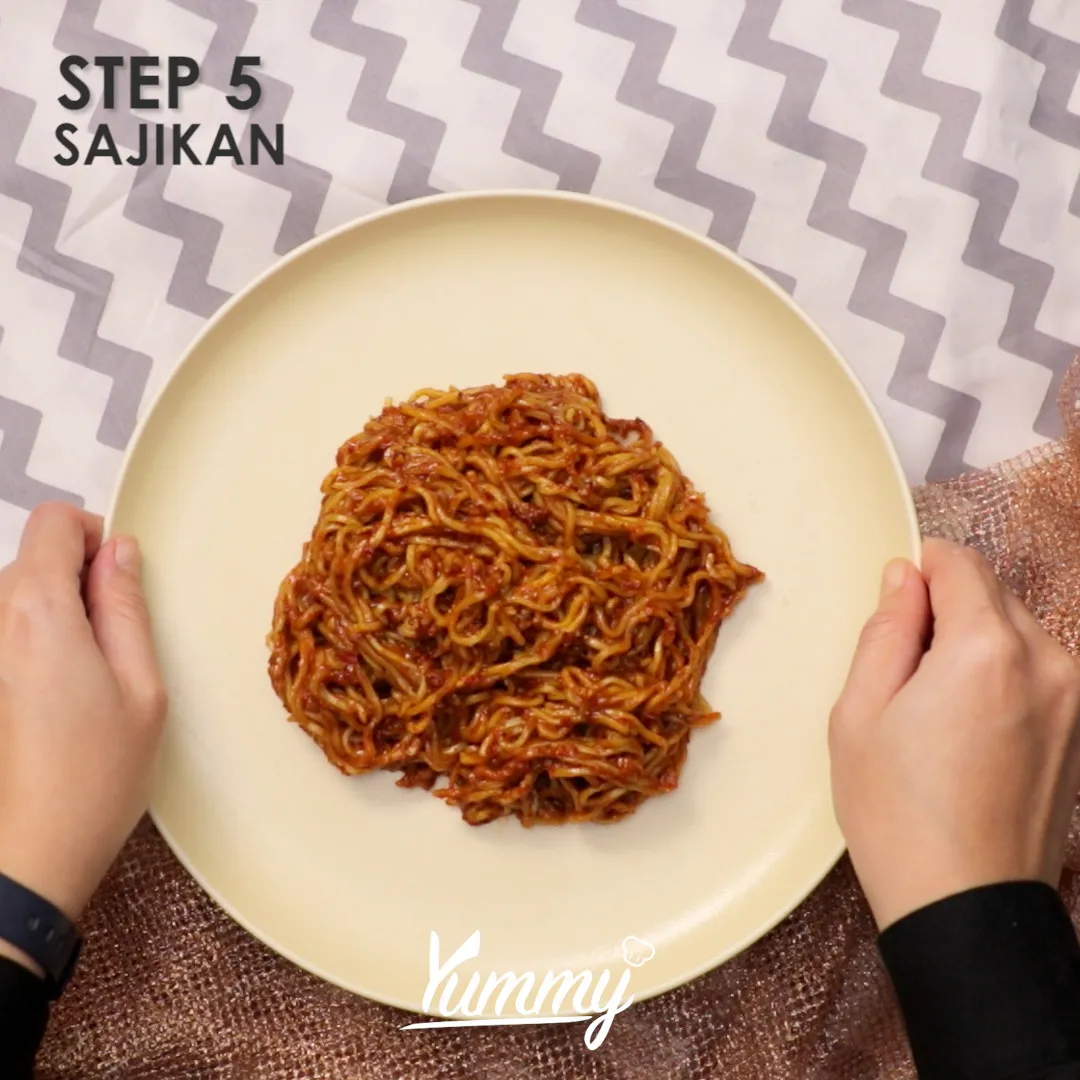 Step 5 Mie Instant Ekstra Mercon