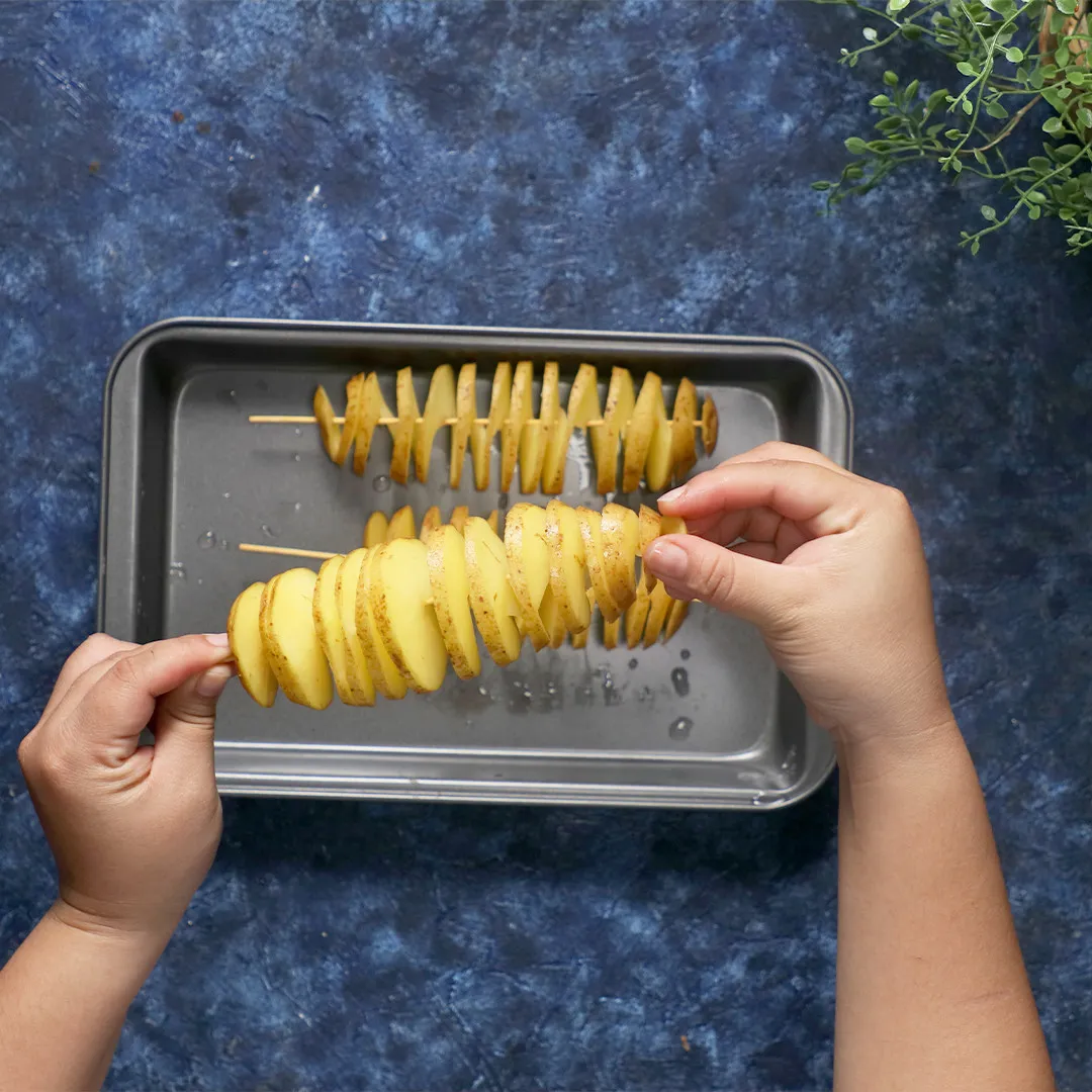 Step 2 Kentang Mini Spiral dengan Mayo Paprika
